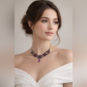 Vintage Avon (signed w/ letters N.R) Purple Floral Synthetic Amethyst Necklace 💜